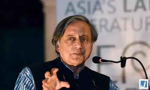 शशि थरूर का BJP पर पलटवार, इंदिरा गांधी की हार याद दिलाई शशि थरूर का BJP पर पलटवार, इंदिरा गांधी की हार याद दिलाई
