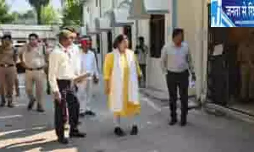 रायबरेली में MLC चुनाव शांतिपूर्ण, 61 केंद्रों पर मतदान रायबरेली में MLC चुनाव शांतिपूर्ण, 61 केंद्रों पर मतदान