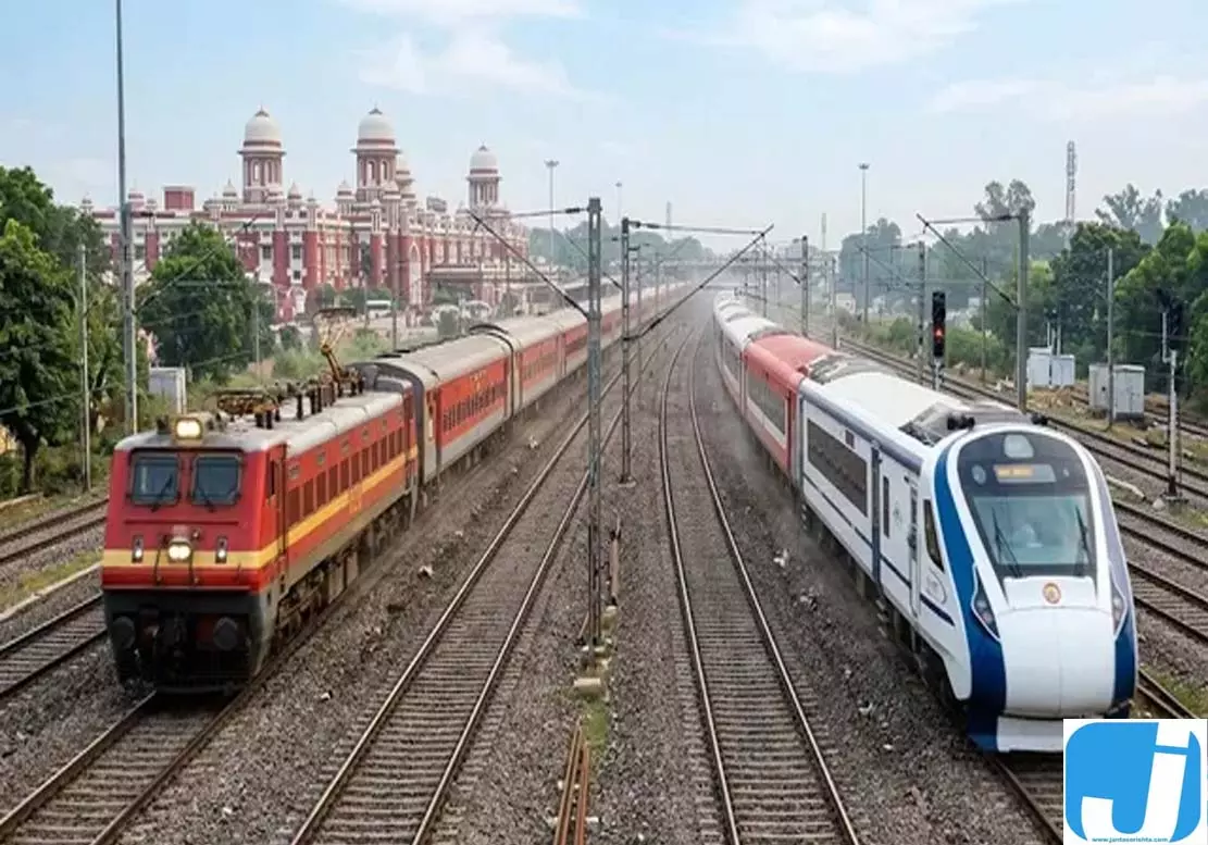 दो ट्रेनों को जोड़ने की योजना, मंजूरी से पहले होगी सुरक्षा की परख दो ट्रेनों को जोड़ने की योजना, मंजूरी से पहले होगी सुरक्षा की परख