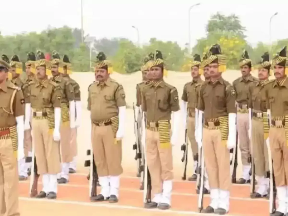 होमगार्ड भर्ती में AI से बड़ा फर्जीवाड़ा, 10वीं-12वीं के नकली सर्टिफिकेट पकड़े गए होमगार्ड भर्ती में AI से बड़ा फर्जीवाड़ा, 10वीं-12वीं के नकली सर्टिफिकेट पकड़े गए