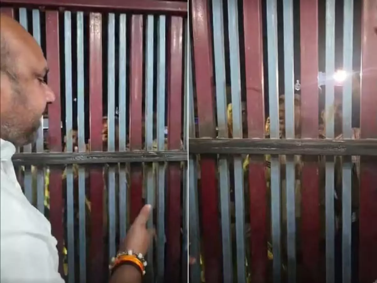 बिहार MLC चुनाव से पहले आधी रात को बवाल, RJD प्रत्याशी के घर 7 गाड़ियों से पहुंची पुलिस बिहार MLC चुनाव से पहले आधी रात को बवाल, RJD प्रत्याशी के घर 7 गाड़ियों से पहुंची पुलिस