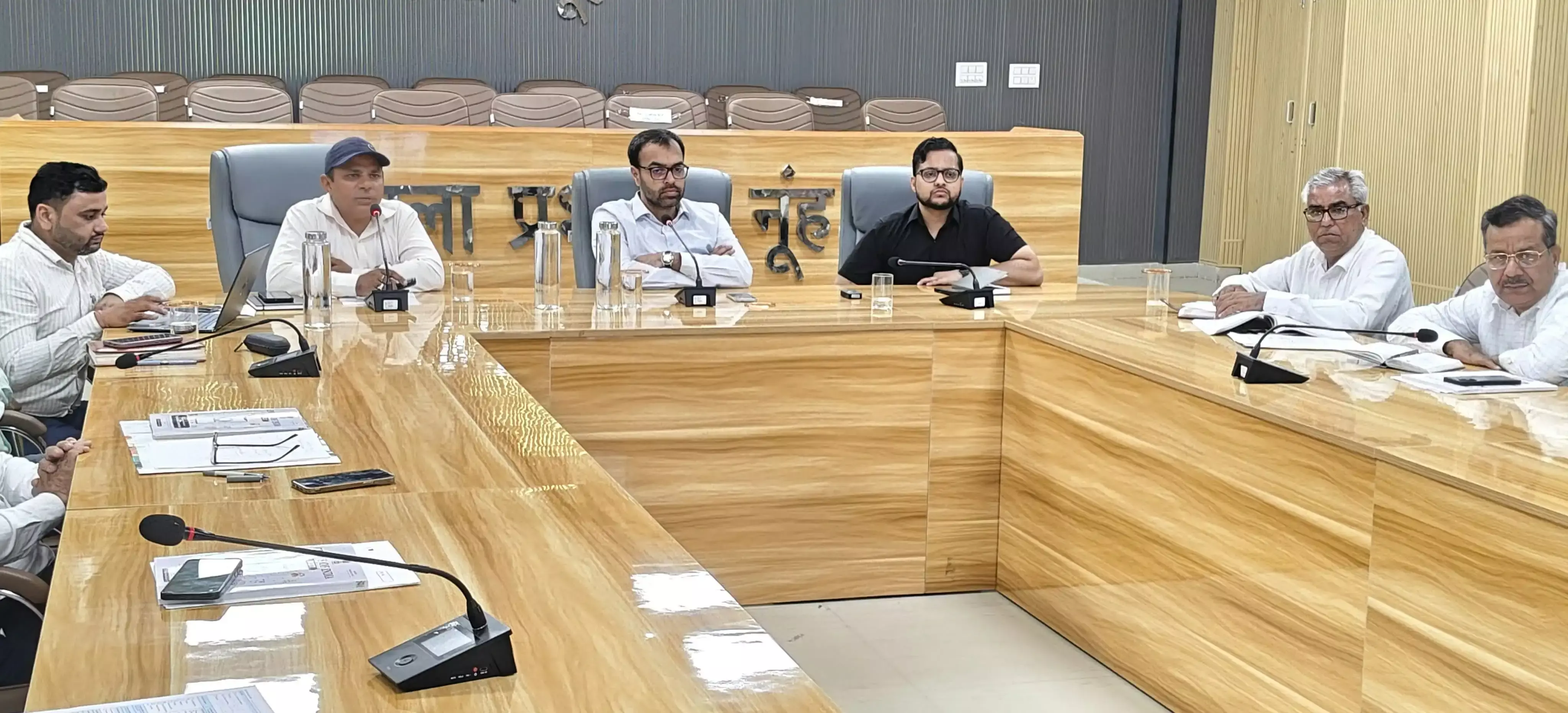 जनगणना के दूसरे चरण के संचालन पर अधिकारियों को प्रशिक्षण जनगणना के दूसरे चरण के संचालन पर अधिकारियों को प्रशिक्षण