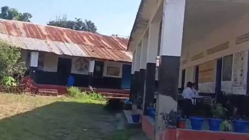 बल्ला मटौर शिफ्ट हो सकता है प्राइमरी स्कूल इच्छी बल्ला मटौर शिफ्ट हो सकता है प्राइमरी स्कूल इच्छी
