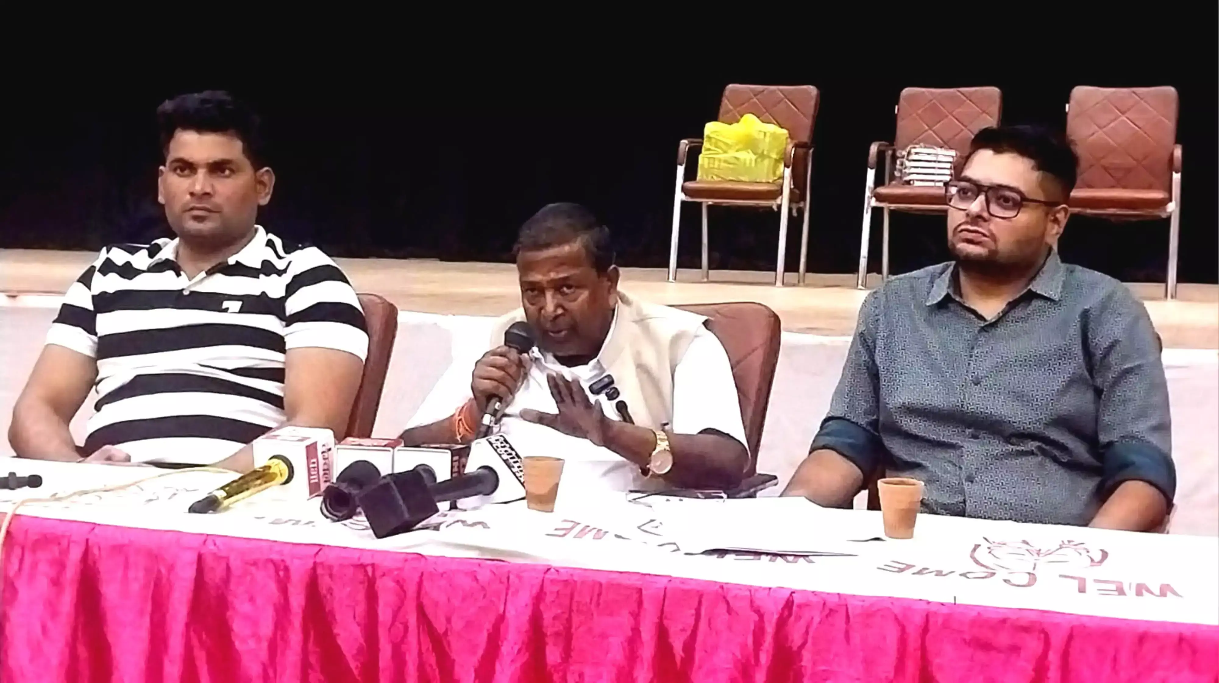 धौलपुर में नागरिक सुविधाएं आसान बनाने के लिए आएगा एप धौलपुर में नागरिक सुविधाएं आसान बनाने के लिए आएगा एप