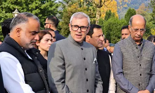 कश्मीर की खूबसूरती में जुड़ा नया आकर्षण, पर्यटन सीजन बढ़ाने की तैयारी