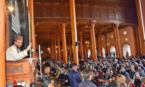 चरित्र, व्यवहार और न्याय में झलकनी चाहिए सच्ची आस्था: मीरवाइज उमर फारूक