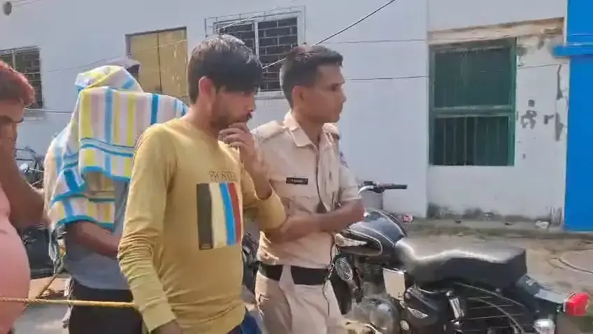 श्रीरामपुर में पुलिस की छापेमारी, केलो समेत 14 आरोपित पकड़े गए
