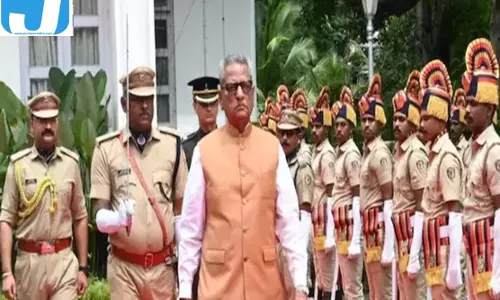 केरल में राज्यपाल की रसोई पर घमासान, कांग्रेस और माकपा ने जताया विरोध