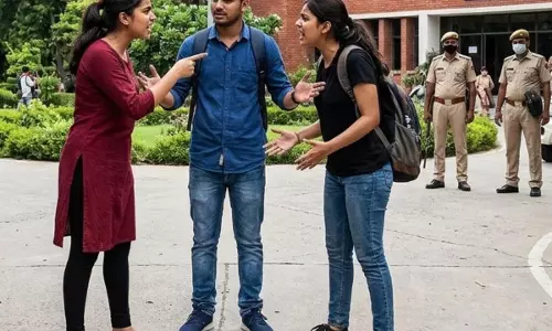 पटना महिला थाने में प्रेमी को लेकर दो युवतियों में जमकर बवाल, एक ने दूसरी की नाक काटी