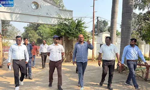 जन विश्वास अभियान: आयुक्त संकेत भोंडवे ने विकास कार्यों का लिया जायजा