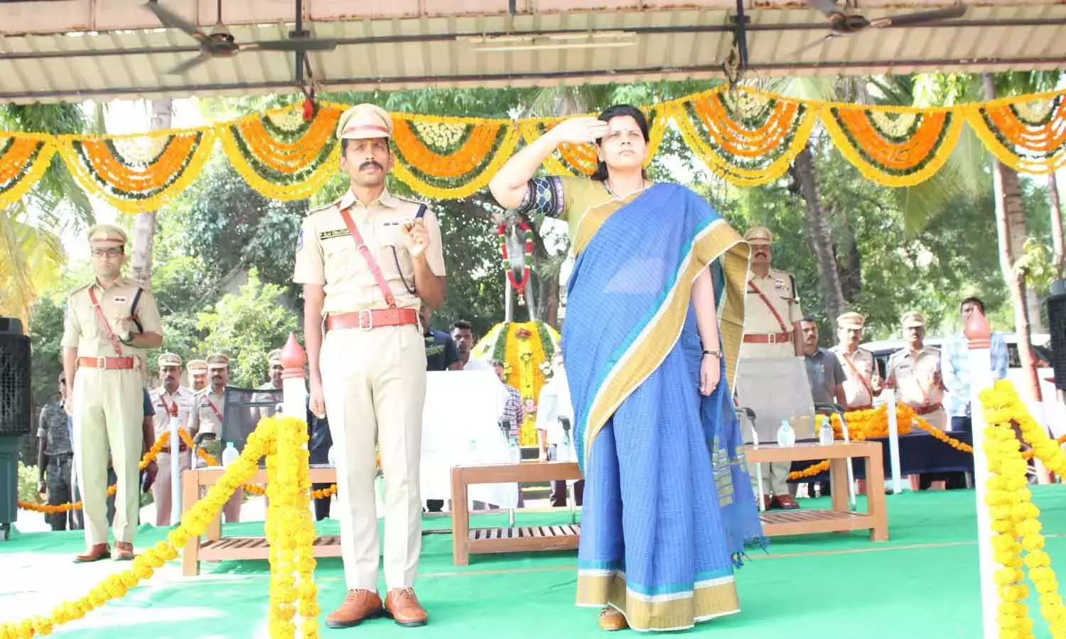 निज़ामाबाद में पुलिस शहीदों को उनके बलिदान के लिए याद किया गया