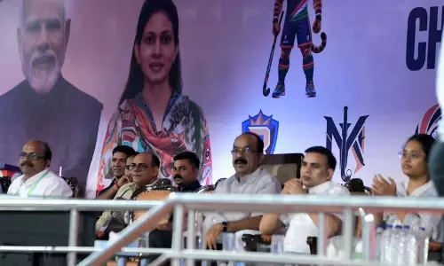 उप मुख्यमंत्री अरुण साव ने की खिलाड़ियों की हौसला अफजाई, मैच देखने पहुंचे हॉकी स्टेडियम