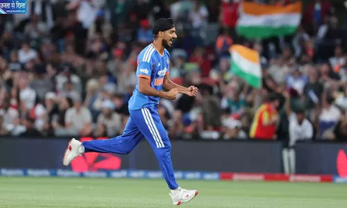 पावरप्ले में न्यूजीलैंड को दूसरा झटका, भुवनेश्वर कुमार ने मिचेल को भेजा पवेलियन, भारत की शानदार शुरुआत