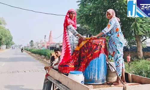 फतेहाबाद में बिजली संकट, 10 घंटे कटौती पर किसानों का प्रदर्शन फतेहाबाद में बिजली संकट, 10 घंटे कटौती पर किसानों का प्रदर्शन