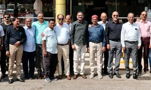 44 साल बाद मिले SVPC के सहपाठी, साझा कीं यादें 44 साल बाद मिले SVPC के सहपाठी, साझा कीं यादें