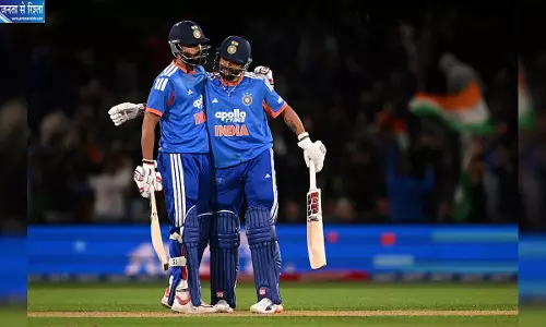 भारत को लगा छठा बड़ा झटका, नमन धीर पवेलियन लौटे, सैंटनर ने बढ़ाई टीम इंडिया की मुश्किलें भारत को लगा छठा बड़ा झटका, नमन धीर पवेलियन लौटे, सैंटनर ने बढ़ाई टीम इंडिया की मुश्किलें