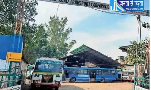 एचआरटीसी पठानकोट डिपो पुराने बस बेड़े से परेशान एचआरटीसी पठानकोट डिपो पुराने बस बेड़े से परेशान