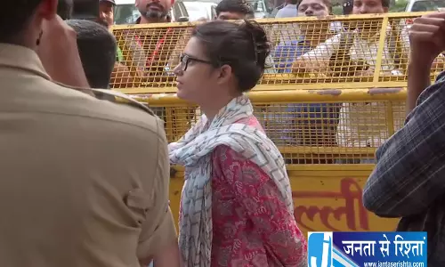 दिल्ली हाई कोर्ट के बाद SEM कोर्ट पहुंचीं नेहा बोरा पुलिस से मांगे गए दस्तावेज