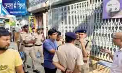 पटाखा धमाके के बाद प्रशासन सख्त, 30 ठिकानों पर रेड, 6 गोदाम सील पटाखा धमाके के बाद प्रशासन सख्त, 30 ठिकानों पर रेड, 6 गोदाम सील