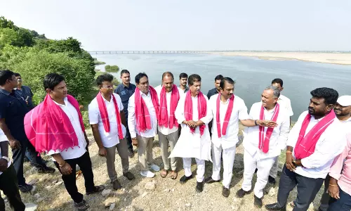 पानी की किल्लत पर भड़की BRS, सीएम रेवंत रेड्डी के घर प्रदर्शन की चेतावनी