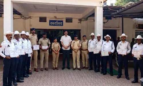 रायपुर में 13 पुलिसकर्मियों को मिला सम्मान