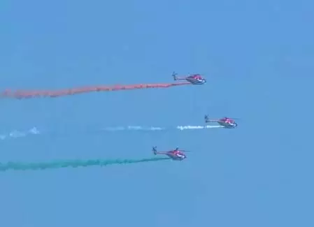 वाराणसी के घाट पर वायु सेना दिखाएगी करतब, 25 अक्टूबर को भी जारी रहेगा हवाई प्रदर्शन वाराणसी के घाट पर वायु सेना दिखाएगी करतब, 25 अक्टूबर को भी जारी रहेगा हवाई प्रदर्शन