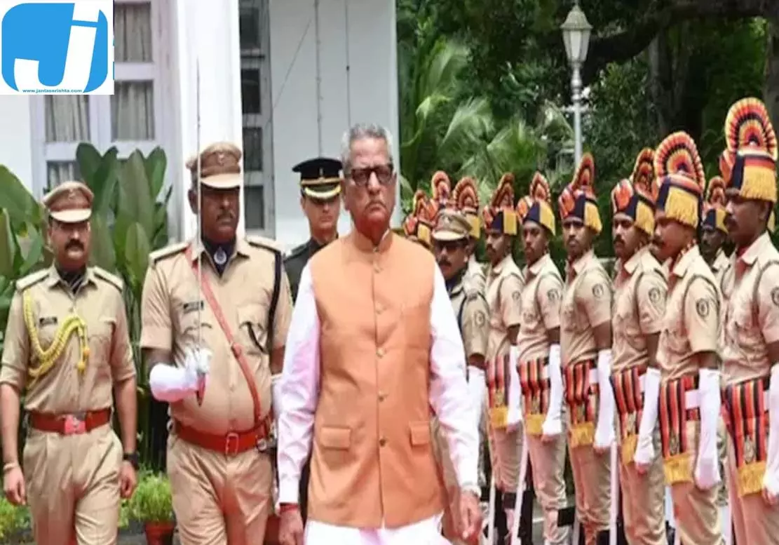 केरल में राज्यपाल की रसोई पर घमासान, कांग्रेस और माकपा ने जताया विरोध केरल में राज्यपाल की रसोई पर घमासान, कांग्रेस और माकपा ने जताया विरोध