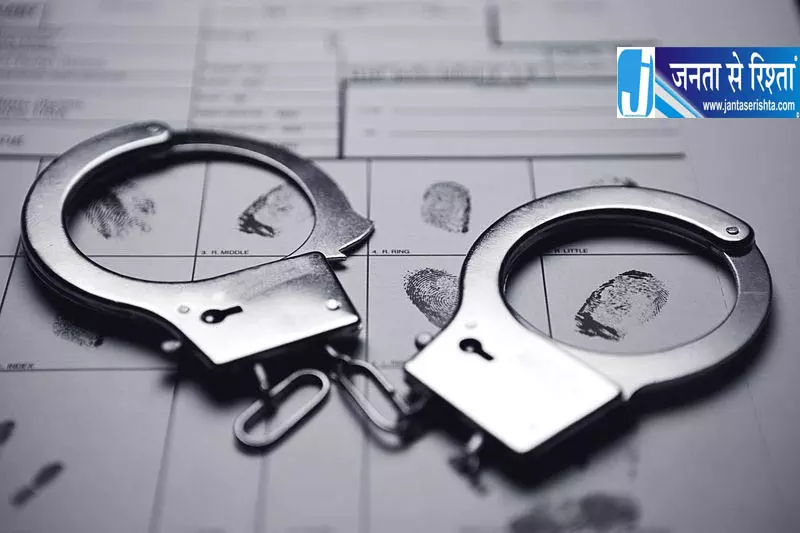 दिल्ली में बवाना गिरोह से जुड़ा व्यक्ति गिरफ्तार, 8 आग्नेयास्त्र और 30 कारतूस बरामद दिल्ली में बवाना गिरोह से जुड़ा व्यक्ति गिरफ्तार, 8 आग्नेयास्त्र और 30 कारतूस बरामद