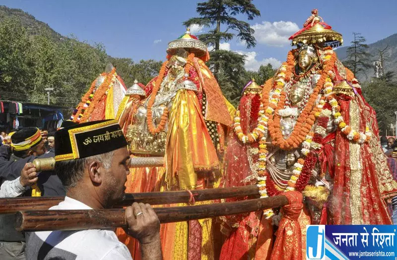 कुल्लू दशहरा से पर्यटन कारोबार चमका, होटल पैक कुल्लू दशहरा से पर्यटन कारोबार चमका, होटल पैक