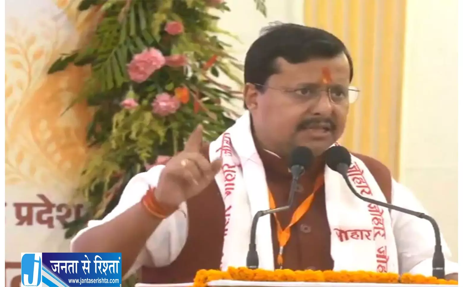झारखंड में सियासी घमासान नितिन नवीन ने कांग्रेस को घेरा झारखंड में सियासी घमासान नितिन नवीन ने कांग्रेस को घेरा