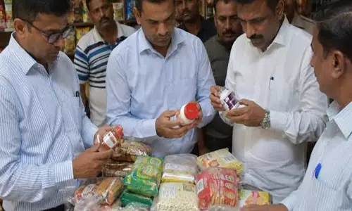 ऑनलाइन फूड स्टोर्स पर खाद्य सुरक्षा और औषधि प्रशासन का बड़ा एक्शन ऑनलाइन फूड स्टोर्स पर खाद्य सुरक्षा और औषधि प्रशासन का बड़ा एक्शन