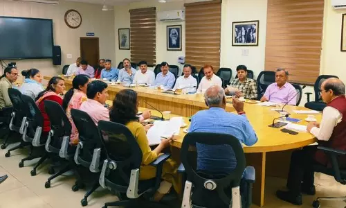 रत्नावली सांस्कृतिक महोत्सव के लिए कुरुक्षेत्र विश्वविद्यालय की बैठक आयोजित रत्नावली सांस्कृतिक महोत्सव के लिए कुरुक्षेत्र विश्वविद्यालय की बैठक आयोजित