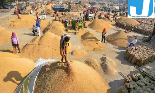 CG धान खरीदी 2026-27: किसानों के लिए बड़ी घोषणा, 15 नवंबर से शुरू होगी धान खरीदी, इन 5 बातों का रखना होगा ध्यान CG धान खरीदी 2026-27: किसानों के लिए बड़ी घोषणा, 15 नवंबर से शुरू होगी धान खरीदी, इन 5 बातों का रखना होगा ध्यान