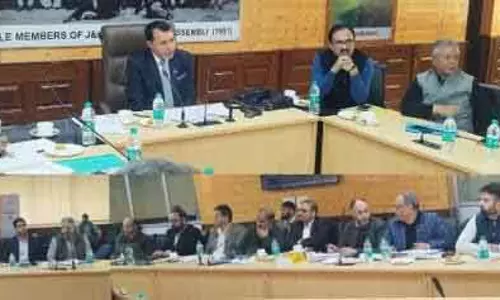 खाद्य पदार्थों में मिलावट पर समिति की समीक्षा