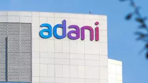 पेड़ कटाई का दावा खारिज: अडानी समूह ने दिया स्पष्टीकरण