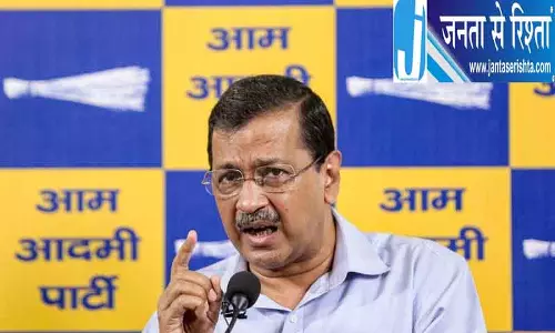 तीर्थ यात्रा योजना रोकने की कोशिश कर रहा केंद्र, केजरीवाल का आरोप