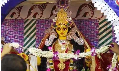 Tripura में कोजागरी लक्ष्मी पूजा की धूम, बाजारों में उमड़ी भारी भीड़ Tripura में कोजागरी लक्ष्मी पूजा की धूम, बाजारों में उमड़ी भारी भीड़