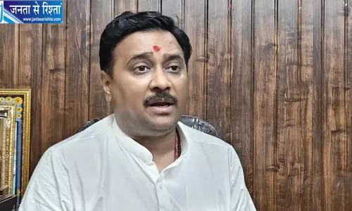 चोरबागन दुर्गा पूजा पंडाल हादसा: बिहार के दो मृतकों के परिजनों से मिलेंगे मंत्री उमेश राय चोरबागन दुर्गा पूजा पंडाल हादसा: बिहार के दो मृतकों के परिजनों से मिलेंगे मंत्री उमेश राय