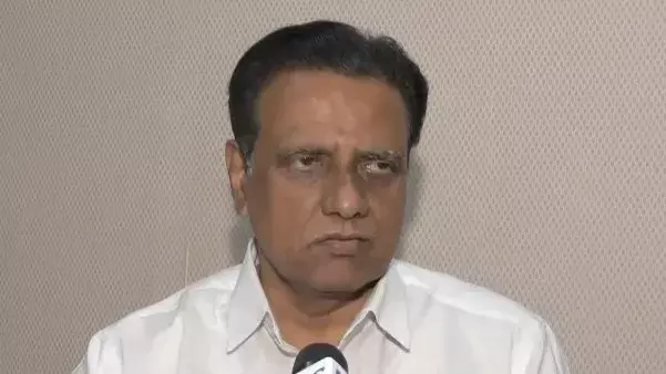विदेश यात्राओं पर घेरा: नरसिम्हा राव के पोते का राहुल पर हमला विदेश यात्राओं पर घेरा: नरसिम्हा राव के पोते का राहुल पर हमला