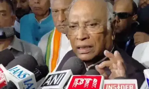 अमित शाह के बयान पर भड़के खड़गे, SIR को लेकर मांगा जवाब