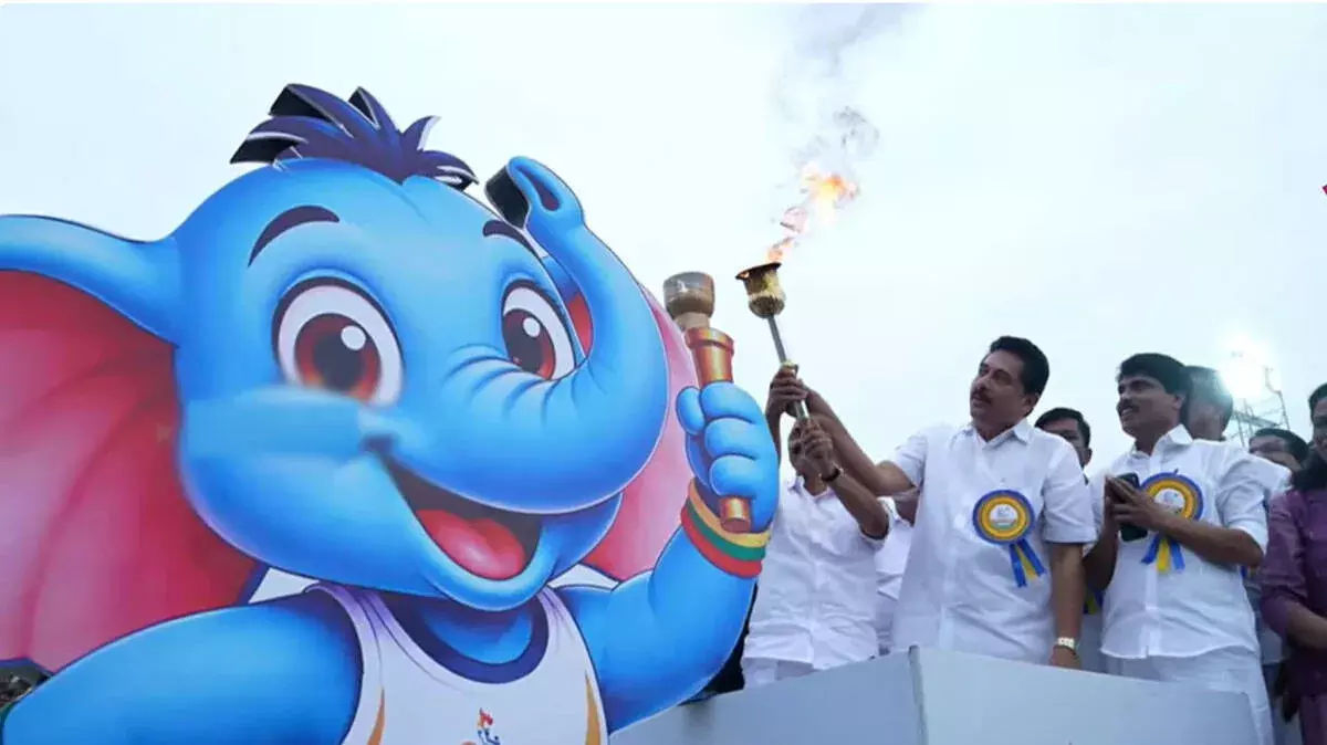 राज्य स्कूली खेल मीट: कोझिकोड में CM ने दीप प्रज्वलन कर की शुरुआत राज्य स्कूली खेल मीट: कोझिकोड में CM ने दीप प्रज्वलन कर की शुरुआत