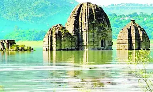 गोबिंदसागर झील की सिल्ट में दब गई लोगों की आस्था