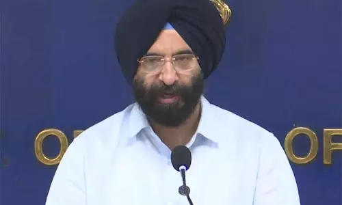 दिल्ली में प्रदूषण पर बड़ा एक्शन, रोज कट रहे 10 हजार से ज्यादा चालान दिल्ली में प्रदूषण पर बड़ा एक्शन, रोज कट रहे 10 हजार से ज्यादा चालान