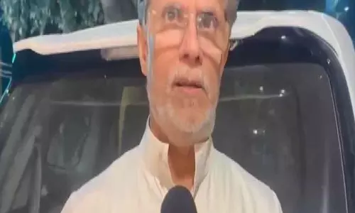 खड़गे के बयान पर सियासी घमासान, पवन खेड़ा ने दी सफाई