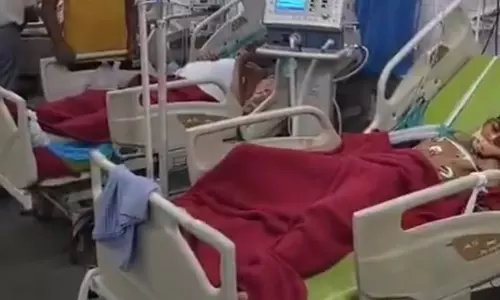 बड़ा सड़क हादसा, मालवाहक वाहन का एक्सल खराब होने से 29 आदिवासी घायल
