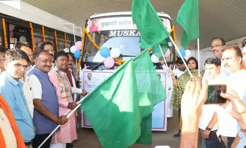 कांकेर में दो नए मार्गों पर बस सेवा शुरू, दूरस्थ गांवों को मिलेगी परिवहन सुविधा कांकेर में दो नए मार्गों पर बस सेवा शुरू, दूरस्थ गांवों को मिलेगी परिवहन सुविधा