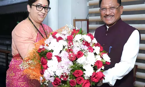 मुख्यमंत्री विष्णुदेव साय ने स्मृति ईरानी से की मुलाकात मुख्यमंत्री विष्णुदेव साय ने स्मृति ईरानी से की मुलाकात