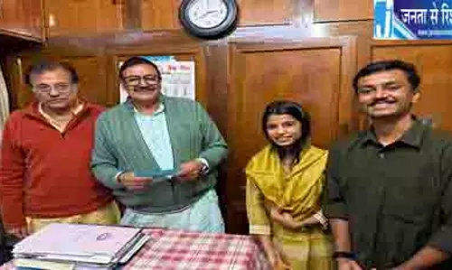 कैंची धाम पहुंचीं मैथिली ठाकुर, बाबा नीब करौरी के किए दर्शन कैंची धाम पहुंचीं मैथिली ठाकुर, बाबा नीब करौरी के किए दर्शन