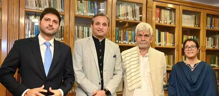 एलजी सिन्हा ने आईएफएस अधिकारियों से की मुलाकात एलजी सिन्हा ने आईएफएस अधिकारियों से की मुलाकात