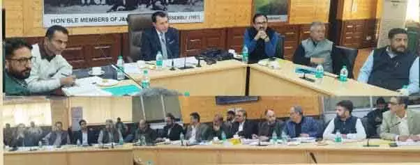 खाद्य पदार्थों में मिलावट पर समिति की समीक्षा खाद्य पदार्थों में मिलावट पर समिति की समीक्षा